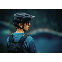ABUS Cliffhanger Helm - shiny white
