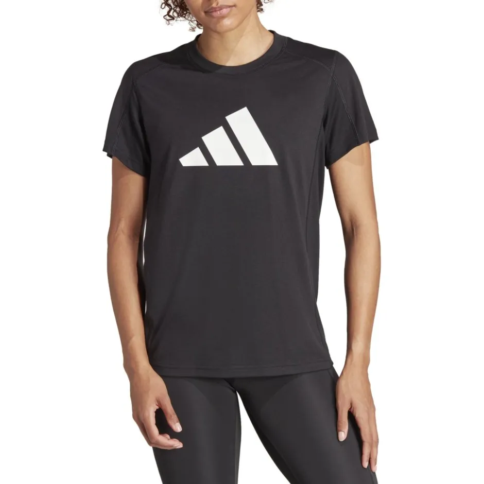T-Shirts & Tops < adidas Train Eentia ogo T-hirt Dame - back/white IT0544