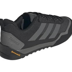 Approachschoenen|Approachschoenen < adidas TERREX Skychaser Solo approachschoenen heren - core black/carbon/grey four JS4327