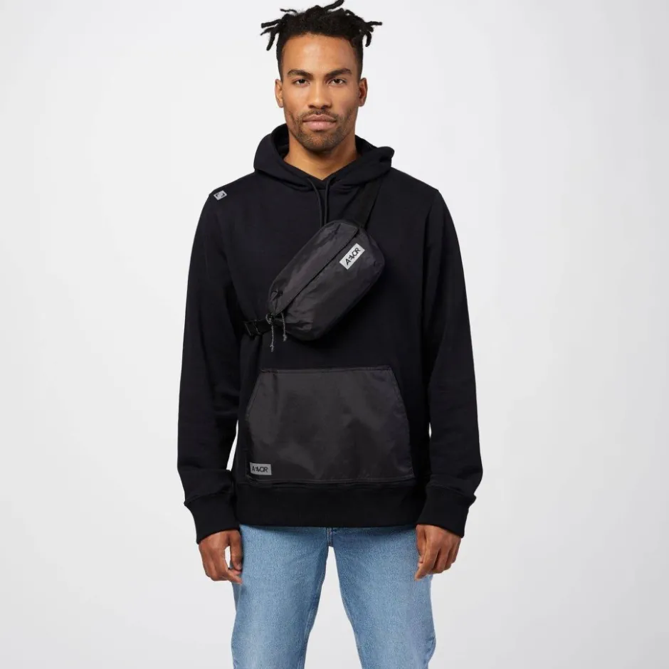 Heuptassen & Drinkgordels < Aevor Ease Heuptas 2L - Ripstop Black