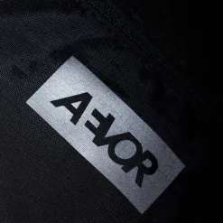 Heuptassen & Drinkgordels < Aevor Ease Heuptas 2L - Ripstop Black
