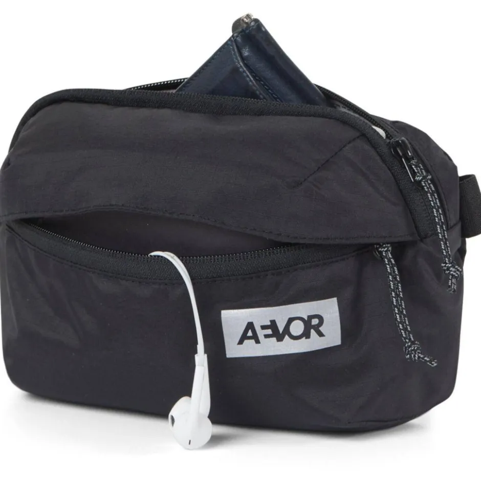 Heuptassen & Drinkgordels < Aevor Ease Heuptas 2L - Ripstop Black