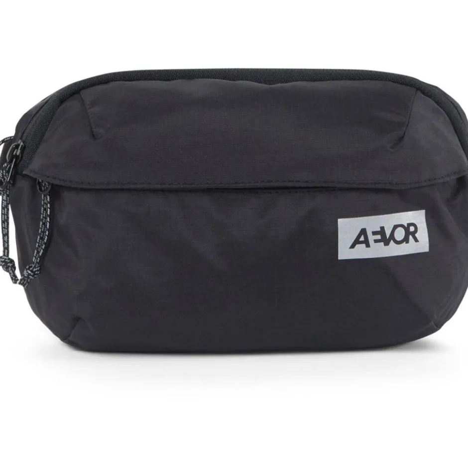 Heuptassen & Drinkgordels < Aevor Ease Heuptas 2L - Ripstop Black
