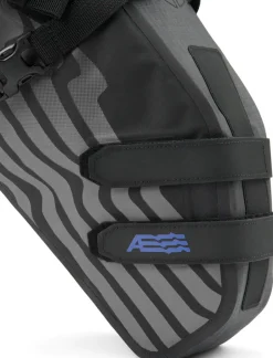 Zadeltassen < Aevor Zadeltas 12L - Road Proof Black