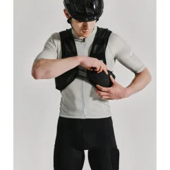 ALBION Visibility Cargo Vest 8L - Black/Reflective