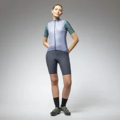 Vesten < Ale Aé PR-E auvage Fietvet Dae - iver