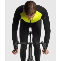 Winterjassen < ASSOS EQUIPE R HABU 11 Winter Ja Heren - optic yellow