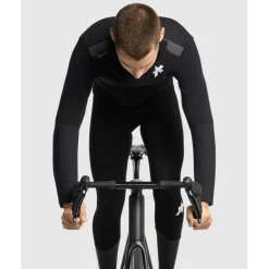 Winterjassen < ASSOS EQUIPE RS JOHDAH Ultraz S11 Winterjas Heren - black series