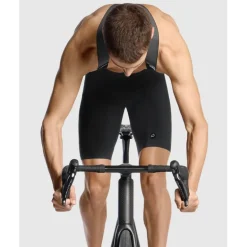Bib Shorts < ASSOS IE GT 11 Fiethort et Brete Heren - Reguar - back erie