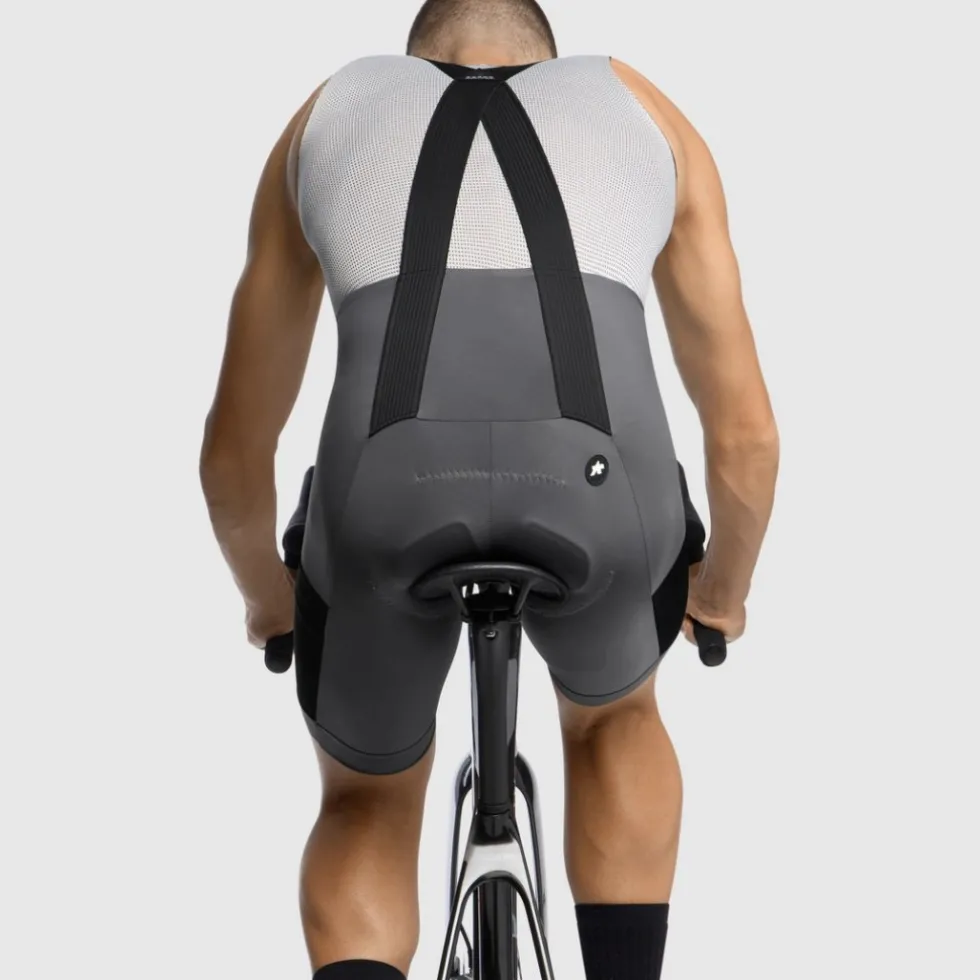 Assos TACTICA KIESKÄFER T5 Gravel Fietsshort met Bretels Heren - robust grey