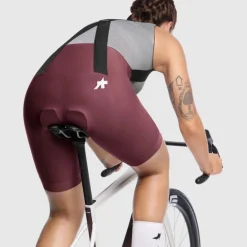 Assos UMA GT S11 Fietsshort met bretels Dames - burgundy red
