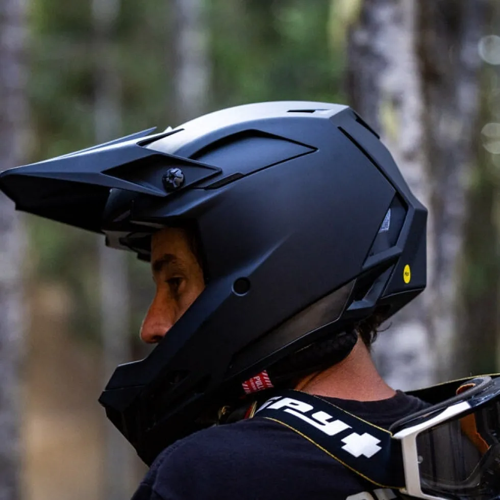 Bell Full-10 MIPS Solid Helm - solid black