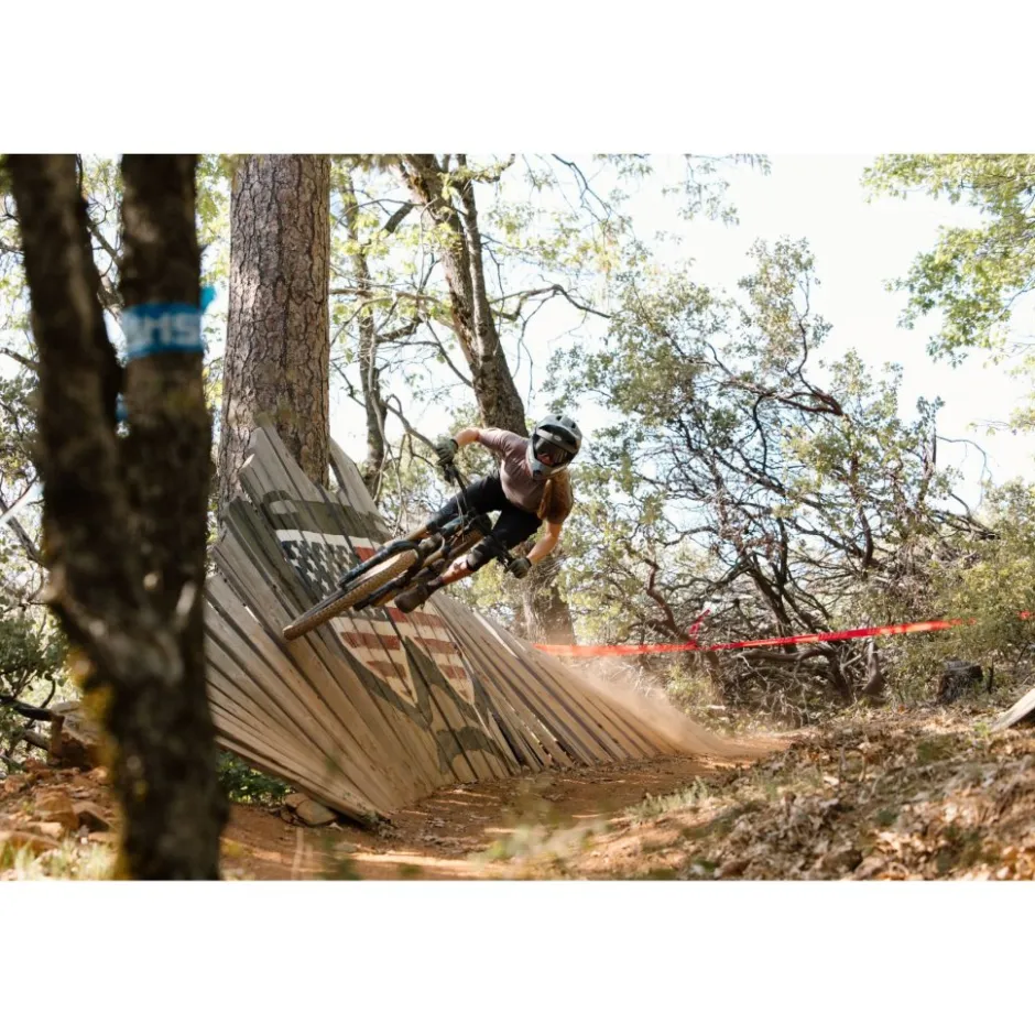 Downhill Helmen < Bell Sanction 2 DX IPS He - bip rootbeer