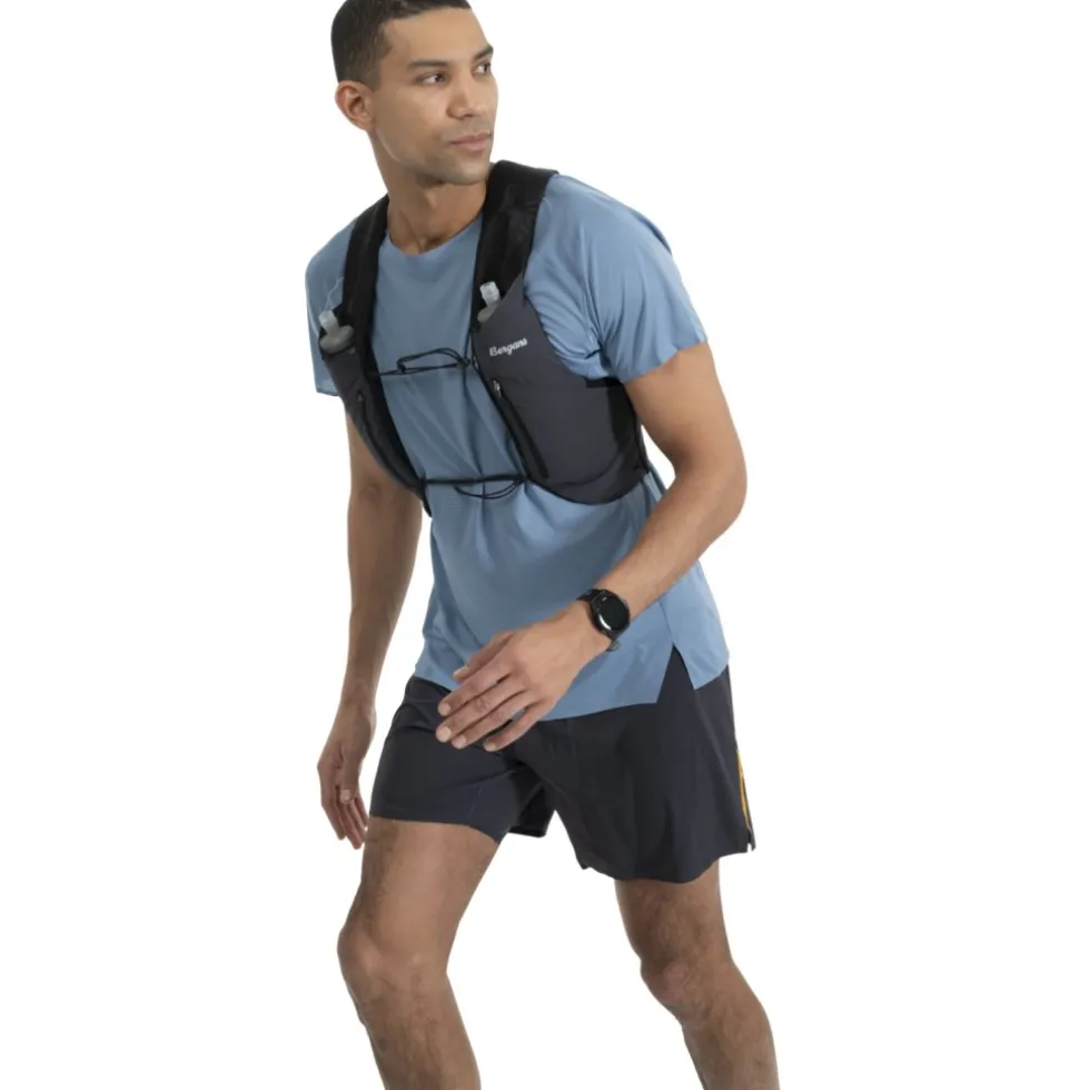 Bergans Y LightLine Drinkrugzak 5L - zwart