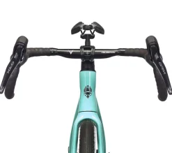 Race Gravelbikes < Bianchi IPUO PRO - GRX 820 - Carbon Grave Bike - 2026 - CK16 / graphite att
