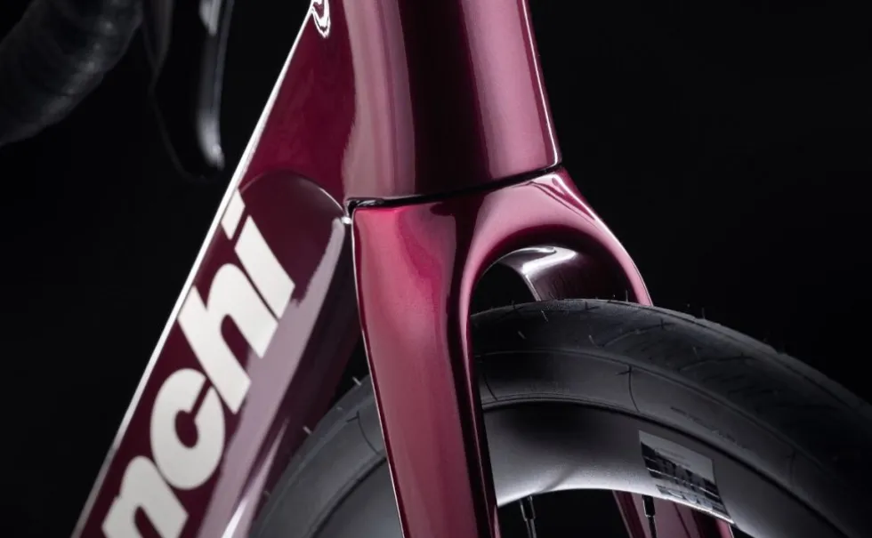 Bianchi INFINITO - 105 Di2 - Carbon racefiets - 2026 - burgundy red / white full glossy