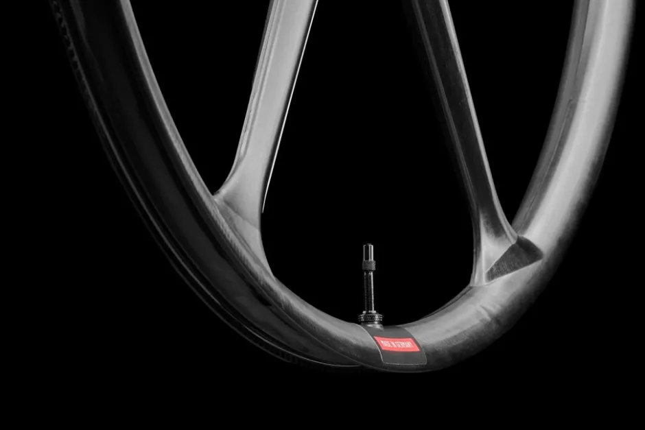 E-Bike Wielen, Velgen En Naven < bike ahead composites BITURBO X E-Version - Wielset - 29" | Carbon | Clincher | 6-Gaten | 15x110mm / 12x148mm - Shimano HG