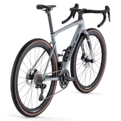 Race Gravelbikes < BMC KAIUS 01 THREE - Carbon Gravel Bike - 2026 - iron grey / black