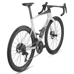 Aero Racefietsen < BMC TEAMMACHINE R 01 TWO - Carbon Racefiets - 2027 - off-white / carbon