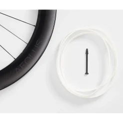 Bontrager Aeolus RSL 62 TLR Disc Carbon Front Wheel - Clincher / Tubeless - Centerlock - 12x100mm