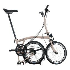 Brompton C Line - 4-Speed - Mid Bar - Extended Seatpost - Rear Rack & Dynamo - 16