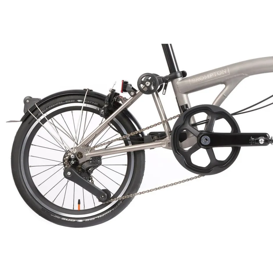 Vouwfietsen < Brompton T Line - 12-Speed - Mid Bar - Standard Seatpost - 16" Vouwfiets - 2026 - Blasted Ti