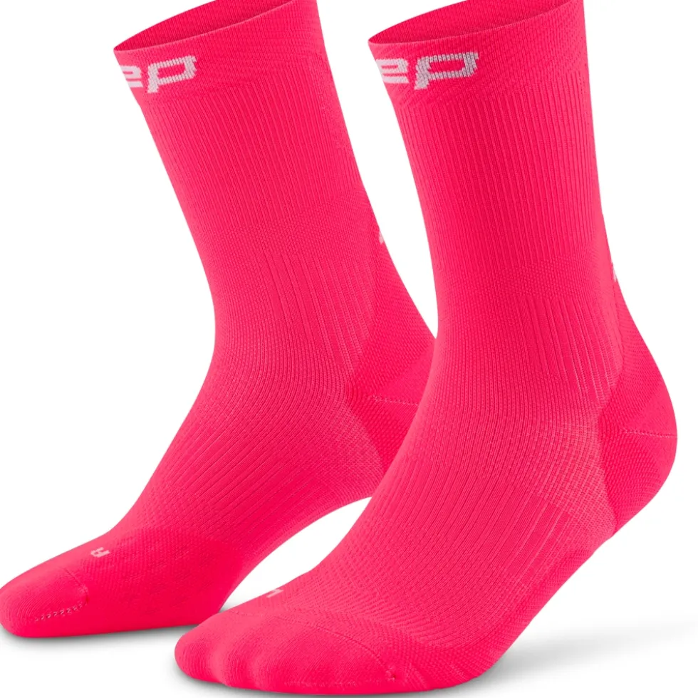 CEP Core Run Mid Cut Compressiesokken Dames - pink