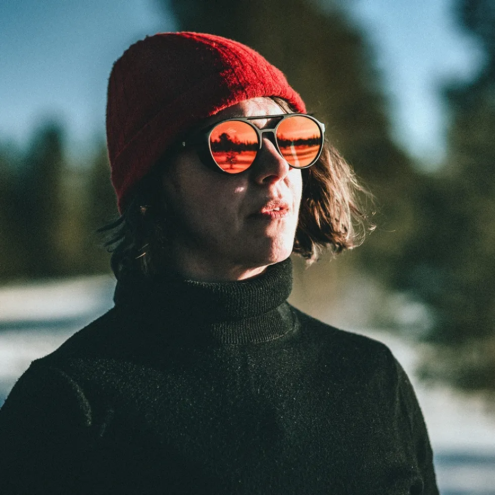 CHPO Rickard Zonnebrillen - Black / Red Mirror