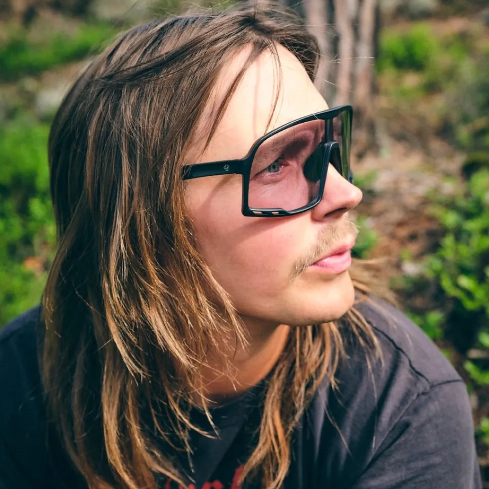 CHPO Henrik Zonnebril - Black / Photochromic Clear to black