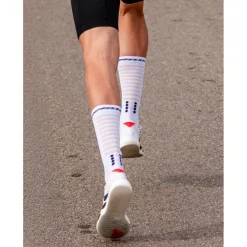 Compressport Aero Compressiesokken 2.0 - wit/zwart