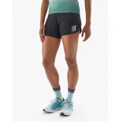 Broeken & Rokken < Compressport Perforance Running hort Dae - zwart