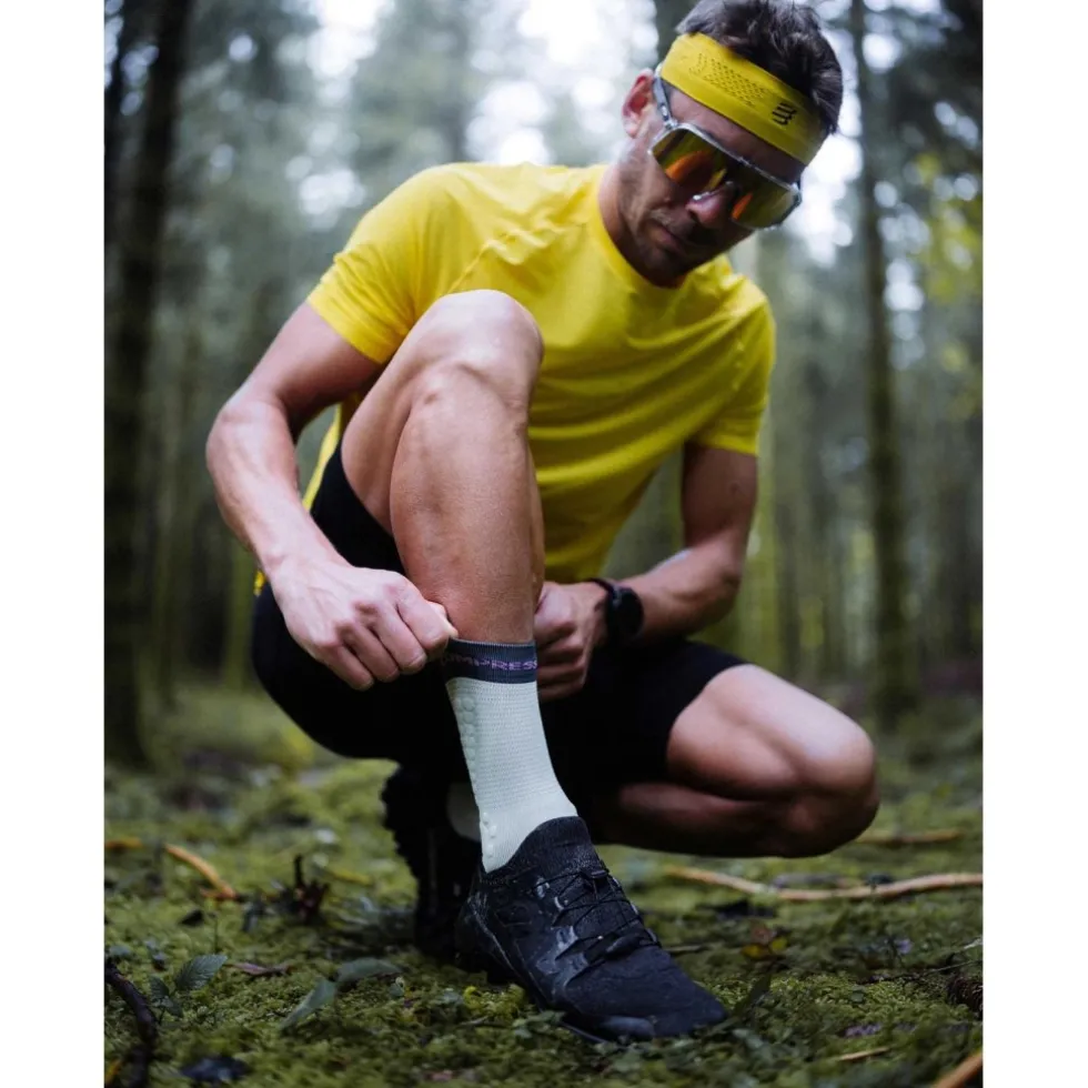 Compressport Pro Racing Compressiesokken v4.0 Trail - almost aqua/stargazer/cyclamen