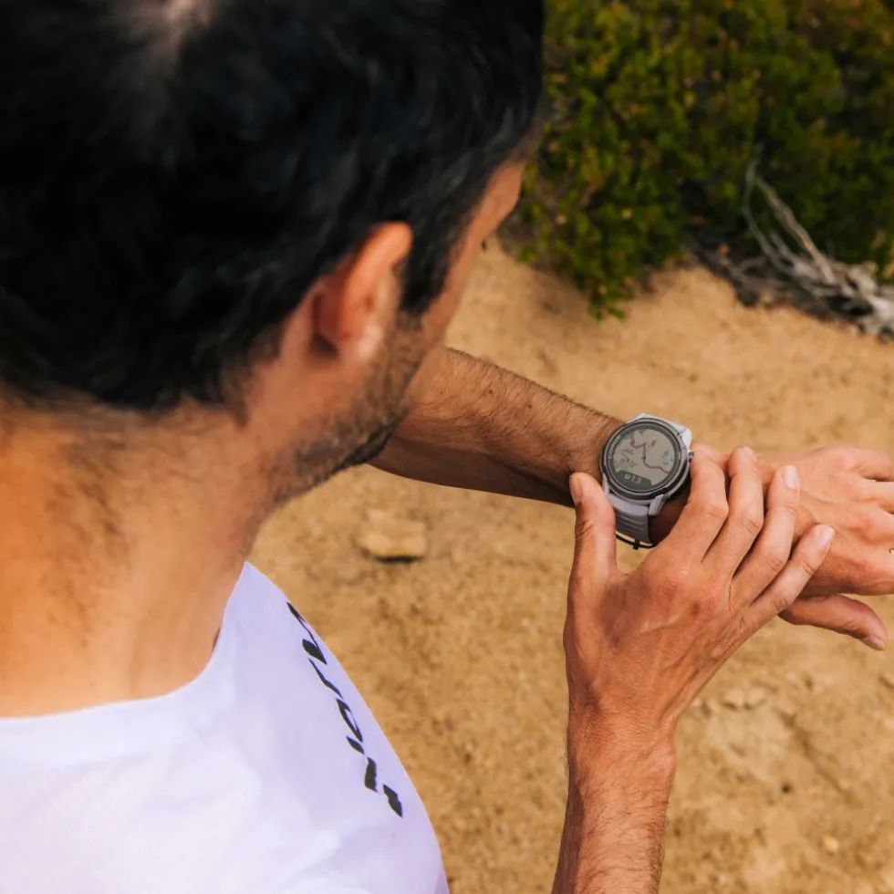 COROS APEX 4 GPS Outdoor horloge - 42mm - wit