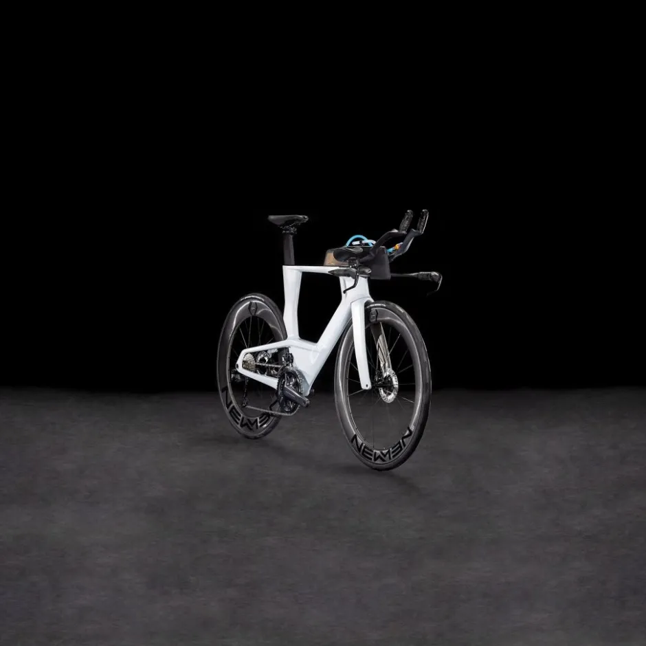 Triathlonfietsen|Triathlonfietsen < CUBE AERIUM C:68X Race - Carbon Triathlon Fiet - 2026 - foggrey / white