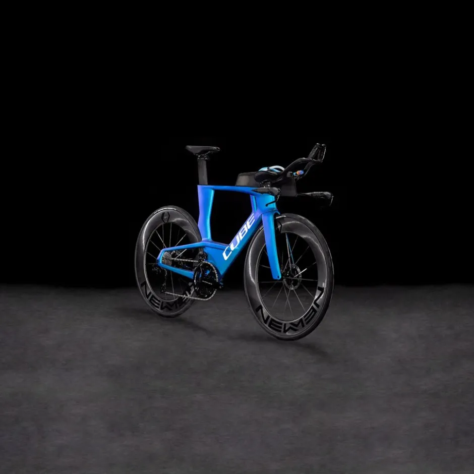 Triathlonfietsen|Triathlonfietsen < CUBE AERIUM C:68X LT - Carbon Triathlon Fiet - 2026 - nebula / white