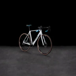 CUBE CROSS RACE C:62 Race - Carbon Cyclocrossfiets - 2026 - polarwhite / blue