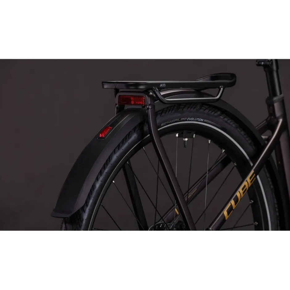 Elektrische Fietsen < CUBE KATHMANDU HYBRID Comfort SLX 800 - Trapeze - Trekking E-Bike - 2026 - solareclipse / gold