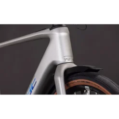 CUBE NULANE HYBRID C:62 Race 400X FE - Carbon Fitness E-Bike - 2026 - sleekgrey / prism