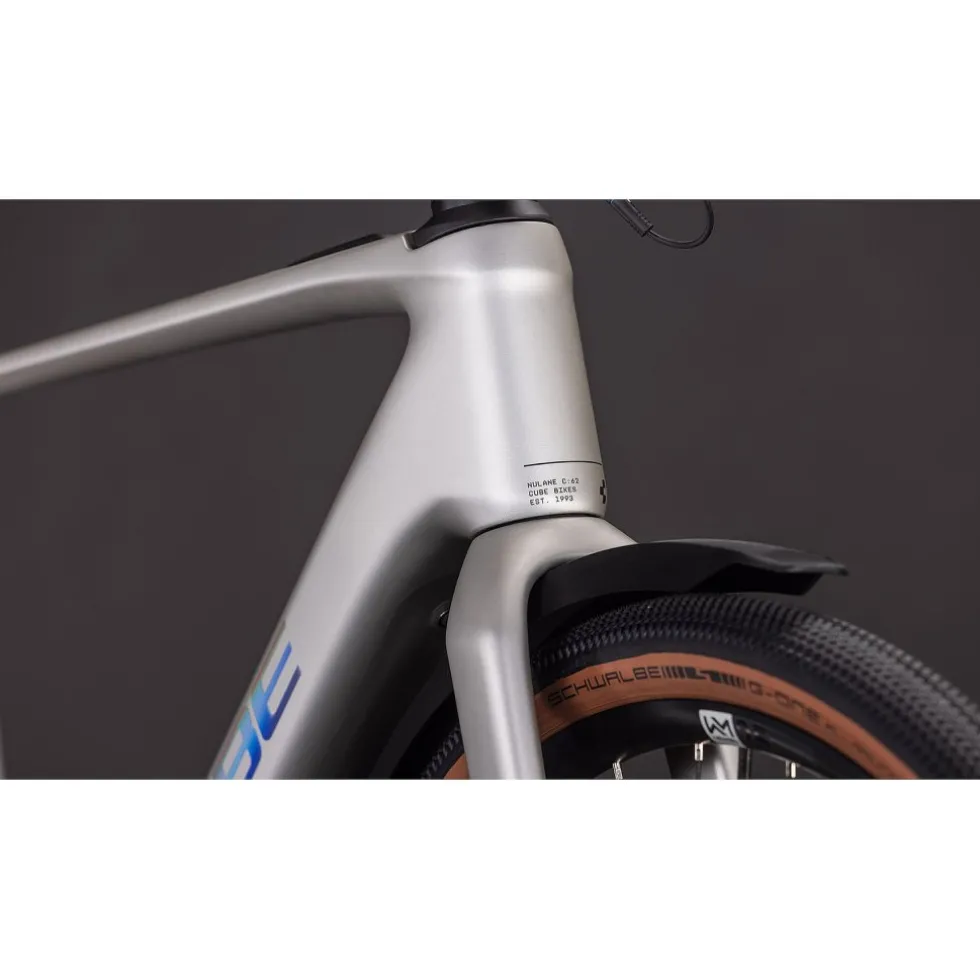 CUBE NULANE HYBRID C:62 Race 400X FE - Carbon Fitness E-Bike - 2026 - sleekgrey / prism
