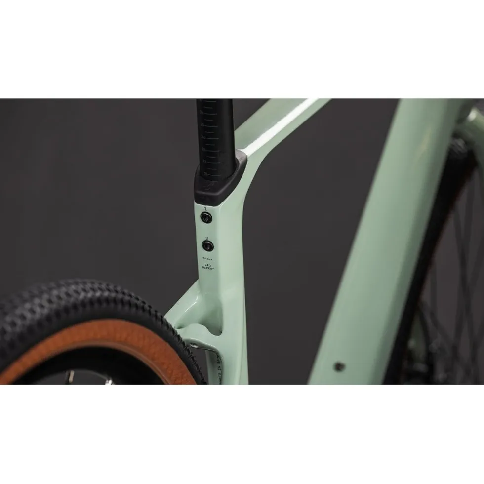 CUBE NUROAD C:62 ONE - Carbon Gravel Bike - 2026 - aloegreen / black
