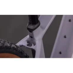 Elektrische Fietsen|E-Mtb Hardtail < CUBE REACTION HYBRID Performance 600 - E-MTB - 2026 - 29“ – plumgrey / black