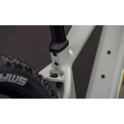 Elektrische Fietsen|E-Mtb Hardtail < CUBE REACTION HYBRID LT 800 - E-MTB - 2026 - 27.5“ – reedbeige / agebruhgreen