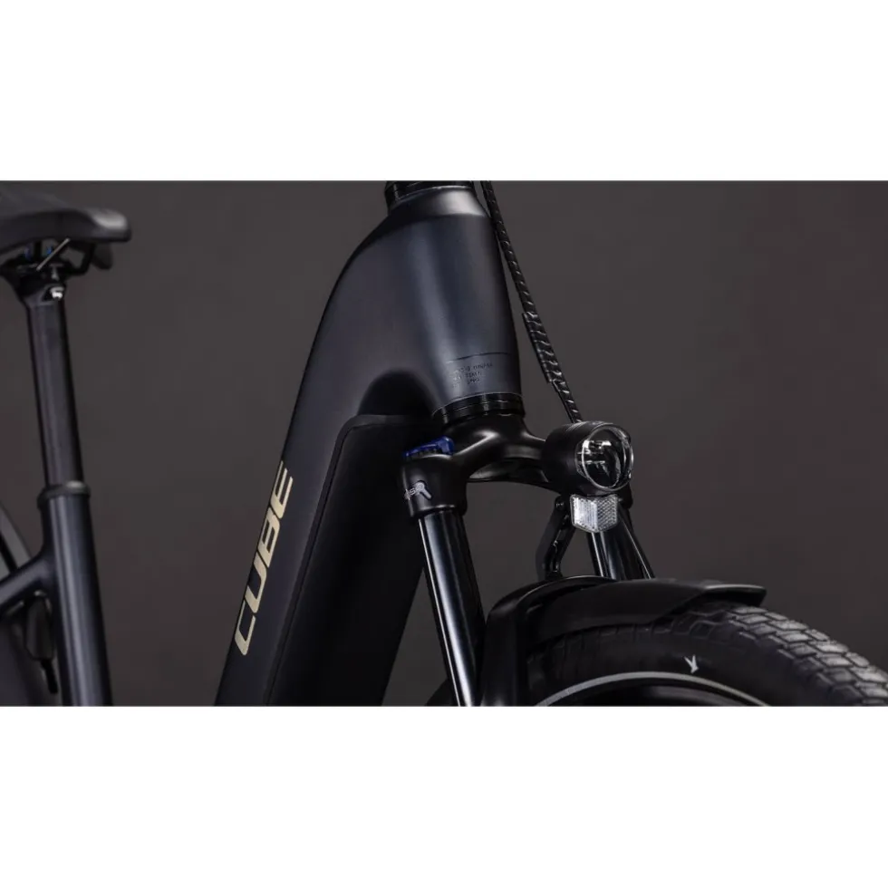 CUBE TOURING HYBRID ONE 600 - Easy Entry - Trekking E-Bike - 2026 - coal / chrome
