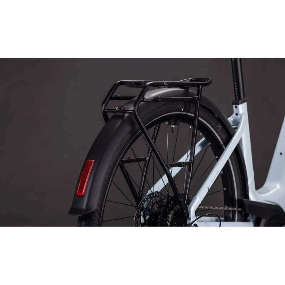 Elektrische Fietsen < CUBE TOURING HYBRID ONE 600 - Easy Entry - Trekking E-Bike - 2026 - glacier / reflex