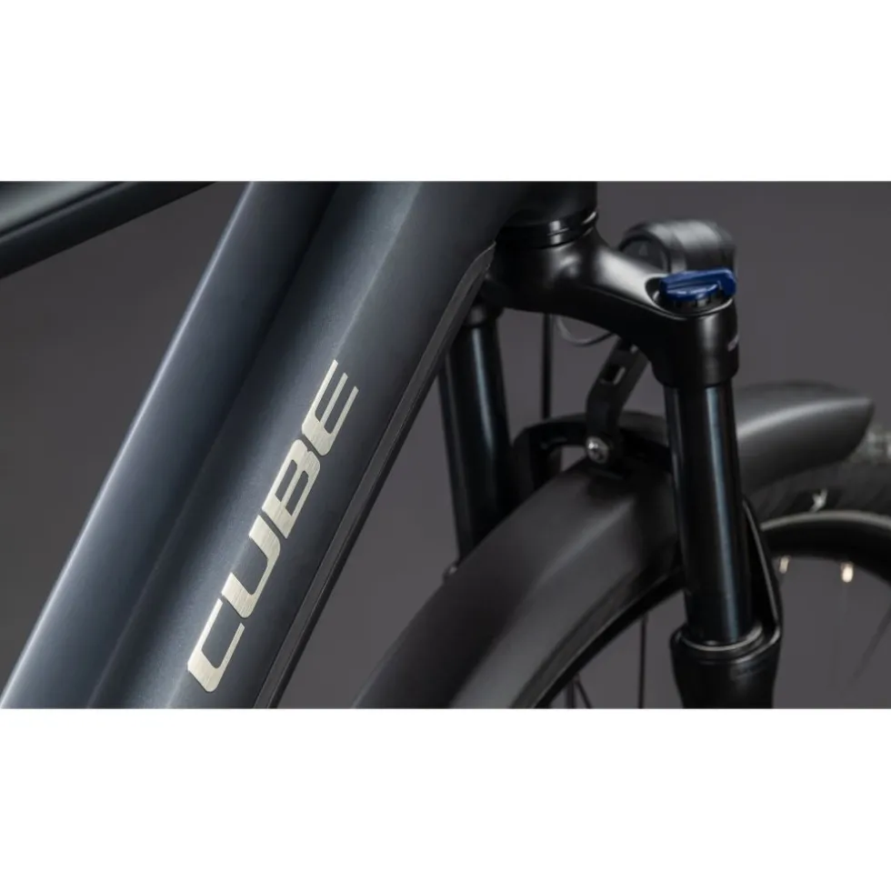 CUBE TOURING HYBRID ONE 600 - Trekking E-Bike - 2026 - coal / chrome