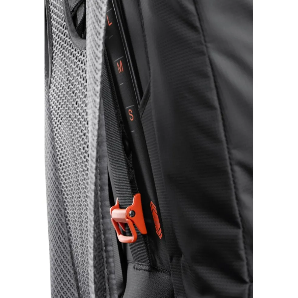 Deuter Futura Air Trek 60+10 Trekking Rugzak - black-graphite