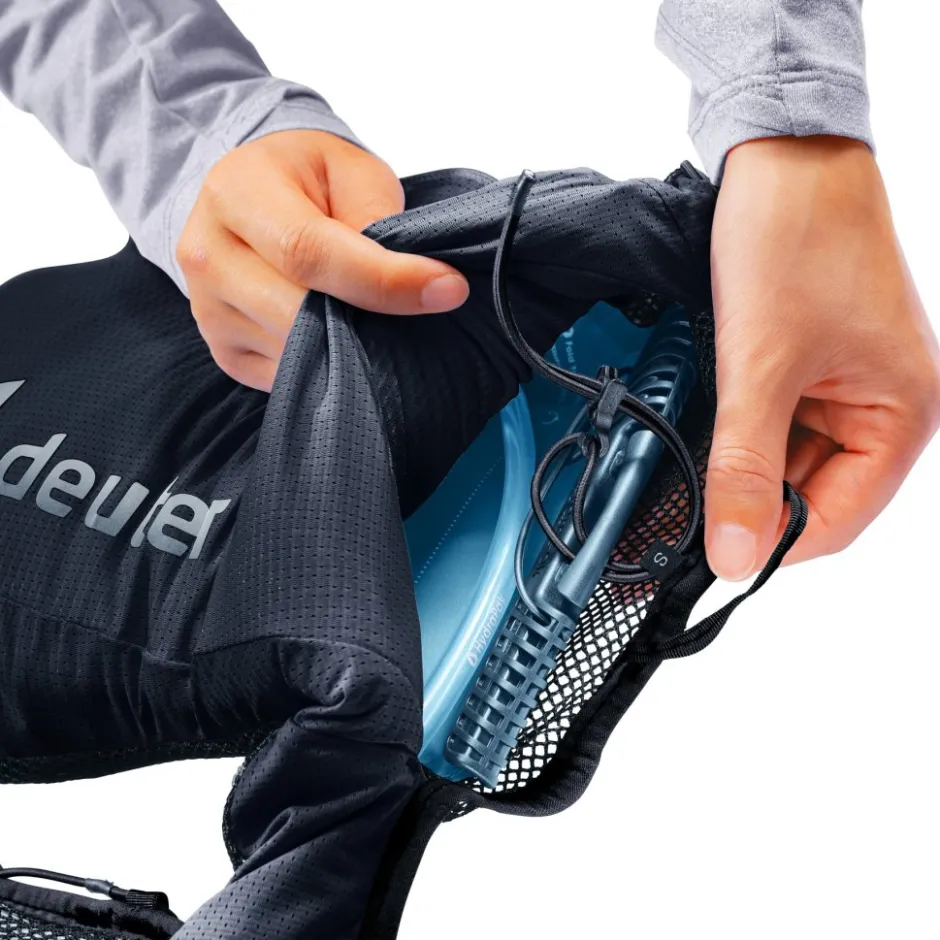 Rugzakken & Drinksystemen < Deuter Traick 5 Trailrunning Hardloopvest - Small | zwart