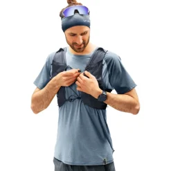Rugzakken & Drinksystemen < Deuter Traick 9 Trailrunning Rugzak - Medium | zwart