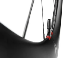 Wielen En Wielsets < DT Swiss ARC 1100 DICUT 55 Achterwiel - 28" | Carbon | Clincher | Centerlock - 12x142mm - HG-L / XDR