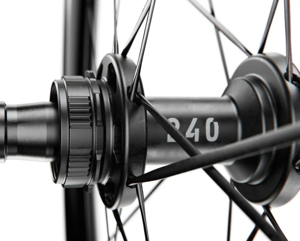 DT Swiss ARC 1400 DICUT 65 Voorwiel - 28" | Carbon | Clincher | Centerlock - 12x100mm